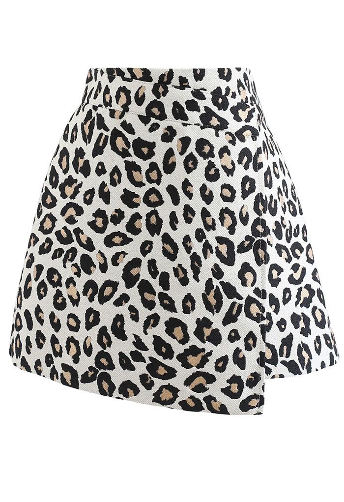 Impresionante minifalda con solapa de jacquard de leopardo