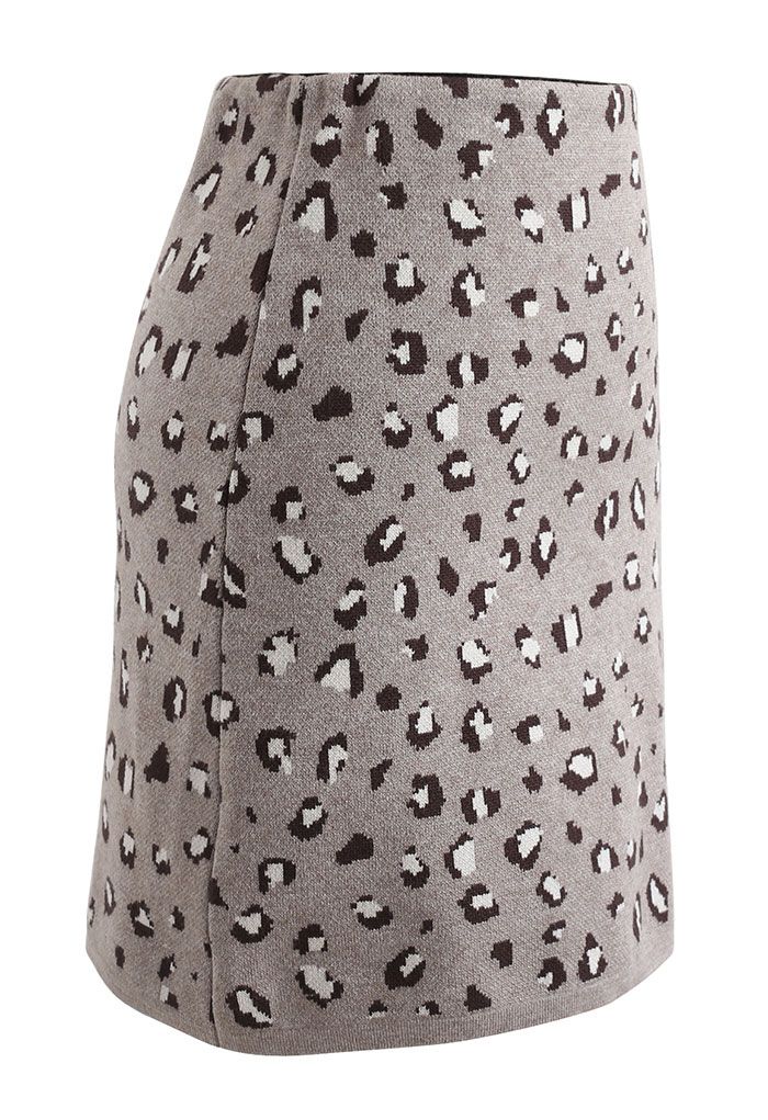 Falda de punto con estampado de leopardo en gris topo
