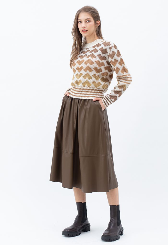 Falda midi de piel sintética con bolsillo lateral en marrón