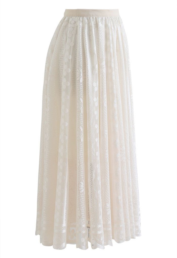 Falda larga con bajo festoneado y encaje floral en color crema