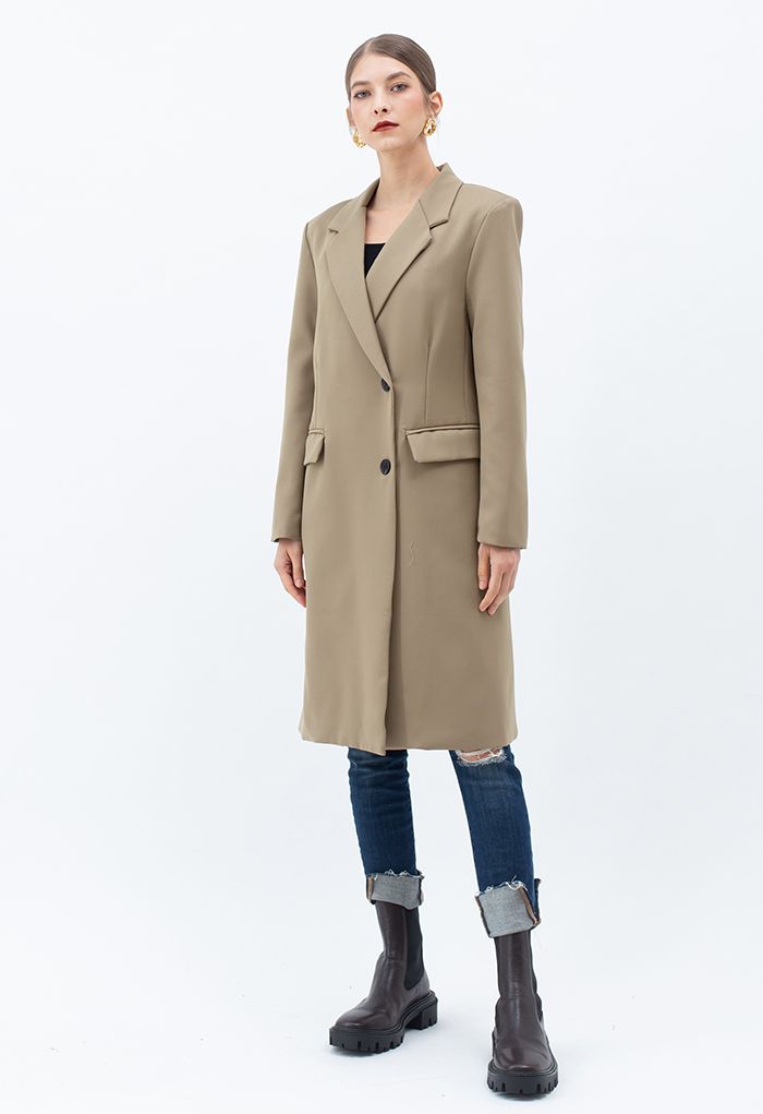 Abrigo largo con bolsillo de abotonadura sencilla en marrón claro