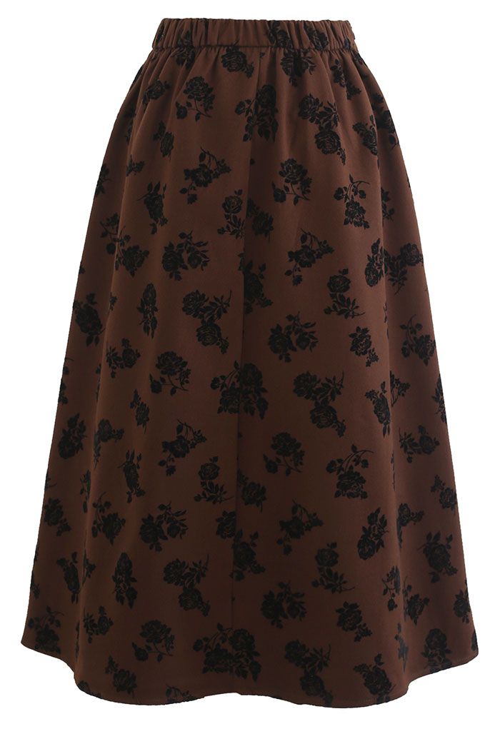 Falda midi plisada con estampado de ramillete en marrón