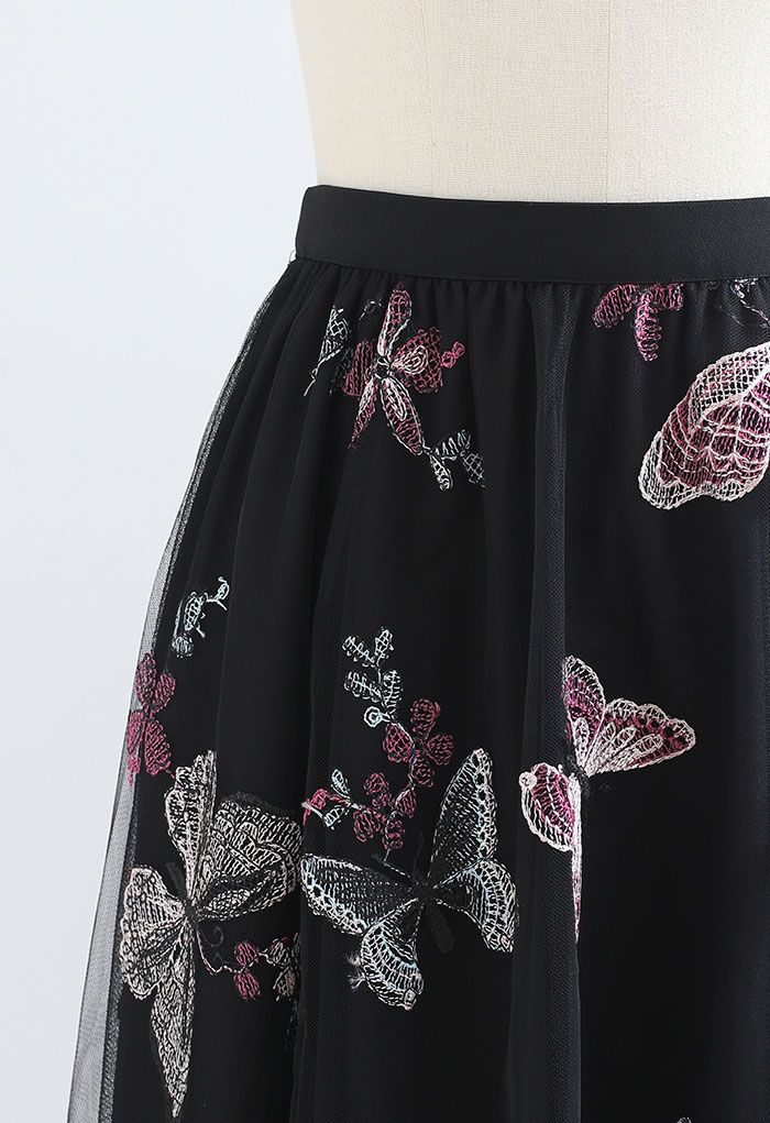 Falda de malla de doble capa con bordado de mariposa negra