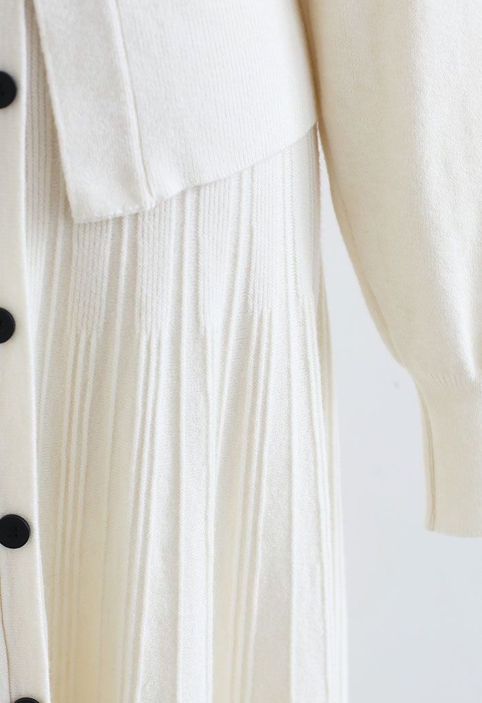 Conjunto de falda y cárdigan de punto versátil y cómodo en crema