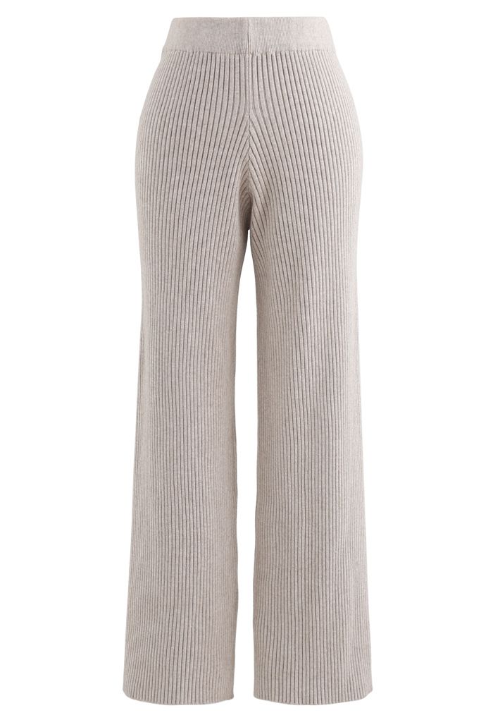 Conjunto de suéter y pantalones de punto acanalado con dobladillo dividido en color arena