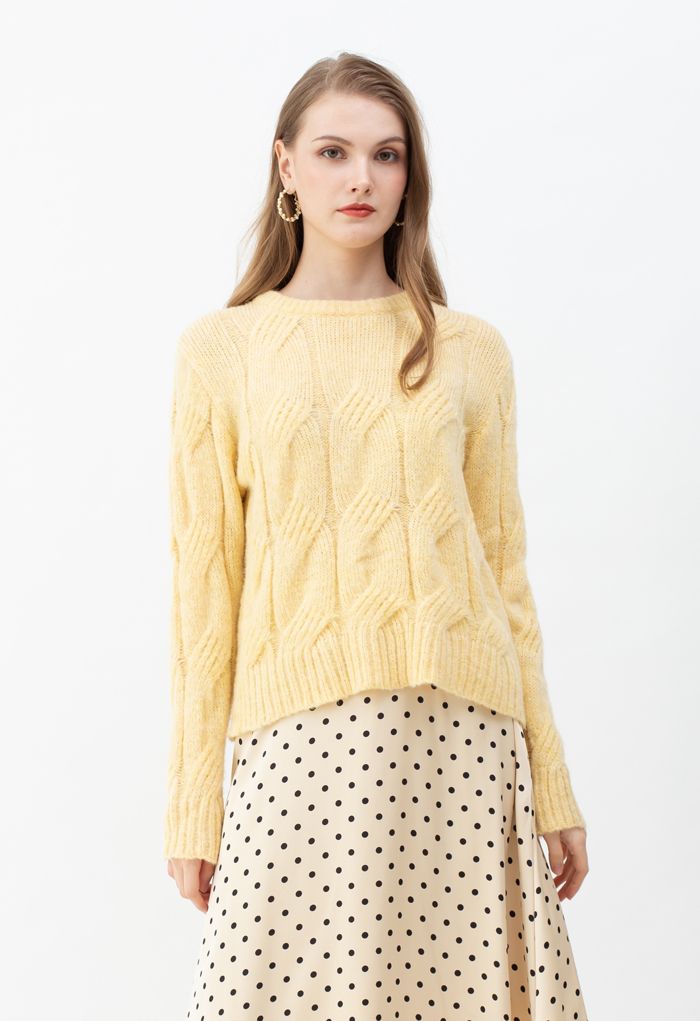 Suéter de punto trenzado con cuello redondo Fuzzy en amarillo