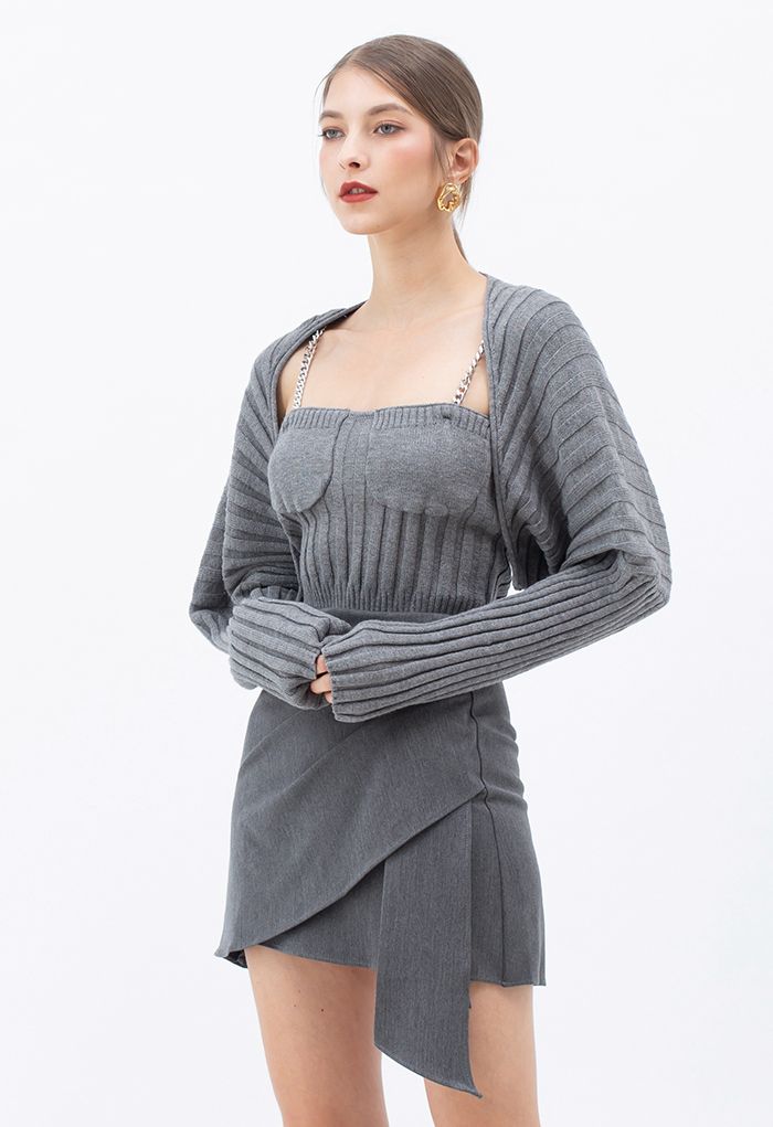 Conjunto de manga de suéter y top de tirante corto de punto acanalado en gris