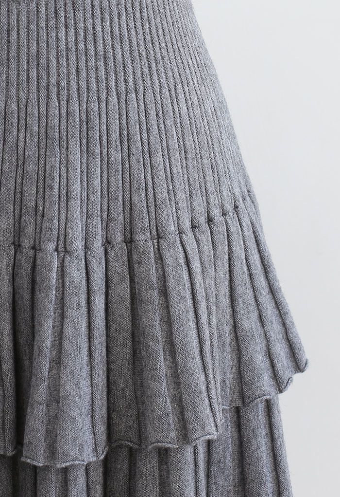 Minifalda de punto plisada escalonada en gris