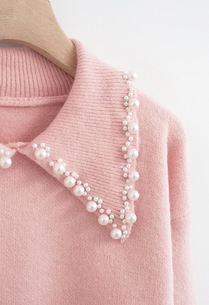 Jersey rosa de punto suave al tacto con cuello con adornos de perlas