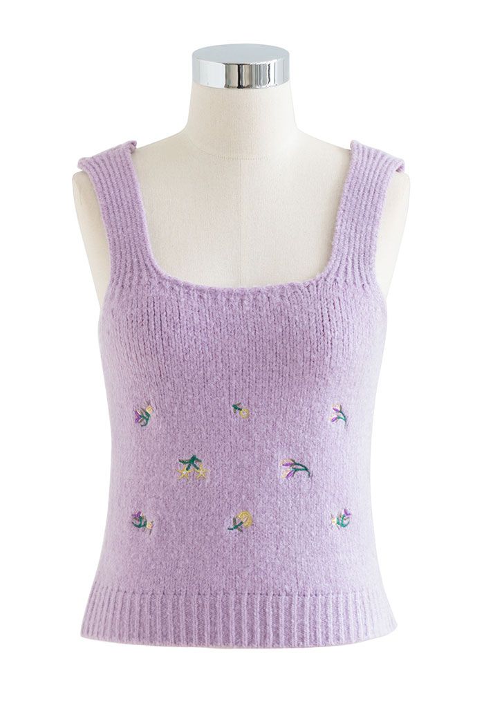 Conjunto de cárdigan y blusa de tirantes con bordado en lila