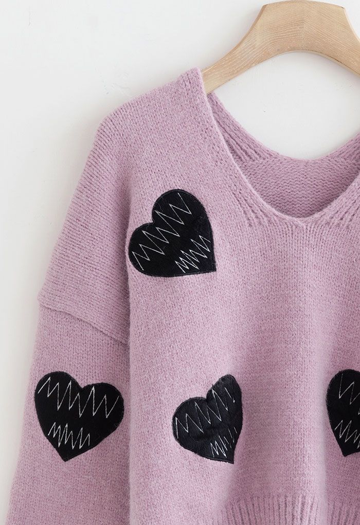 Suéter de punto con cuello de pico y parche de Heartbeat en lila