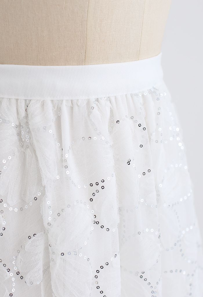 Falda de malla de doble capa con lentejuelas florales en blanco