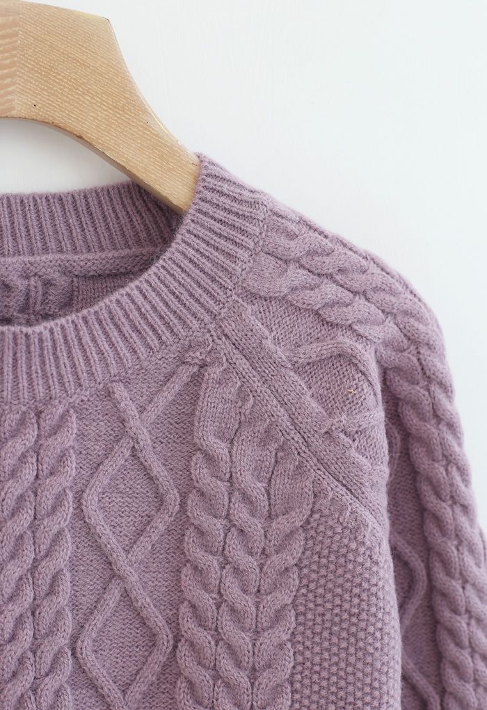 Suéter de punto recortado con textura trenzada en lavanda