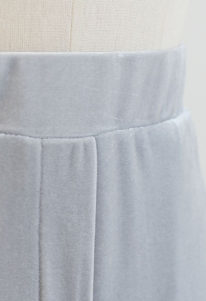 Pantalones de terciopelo de cintura alta con bolsillos laterales en gris