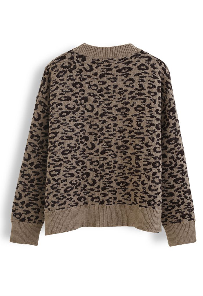 Suéter de punto con cuello redondo y estampado de leopardo en marrón