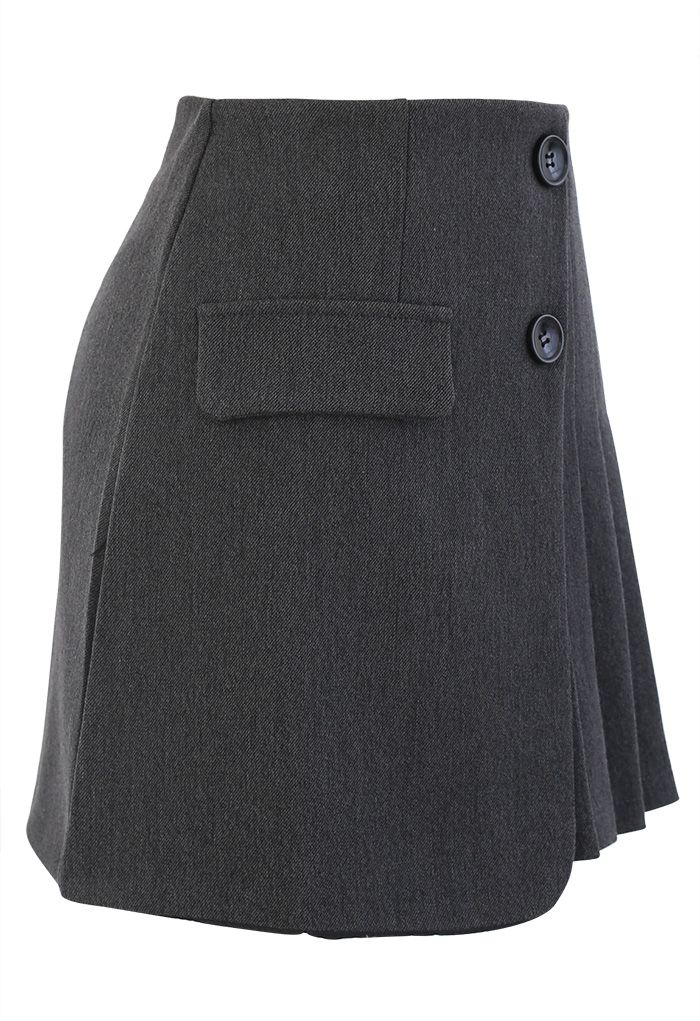 Minifalda plisada con solapa abotonada en gris