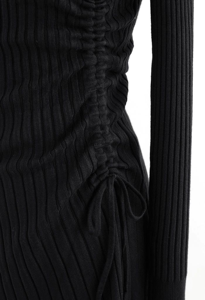 Vestido midi de punto acanalado con cordón lateral en negro