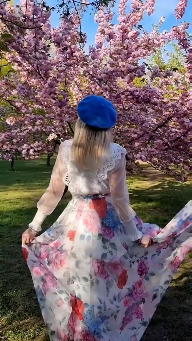 Falda larga con estampado de rosas Momento romántico