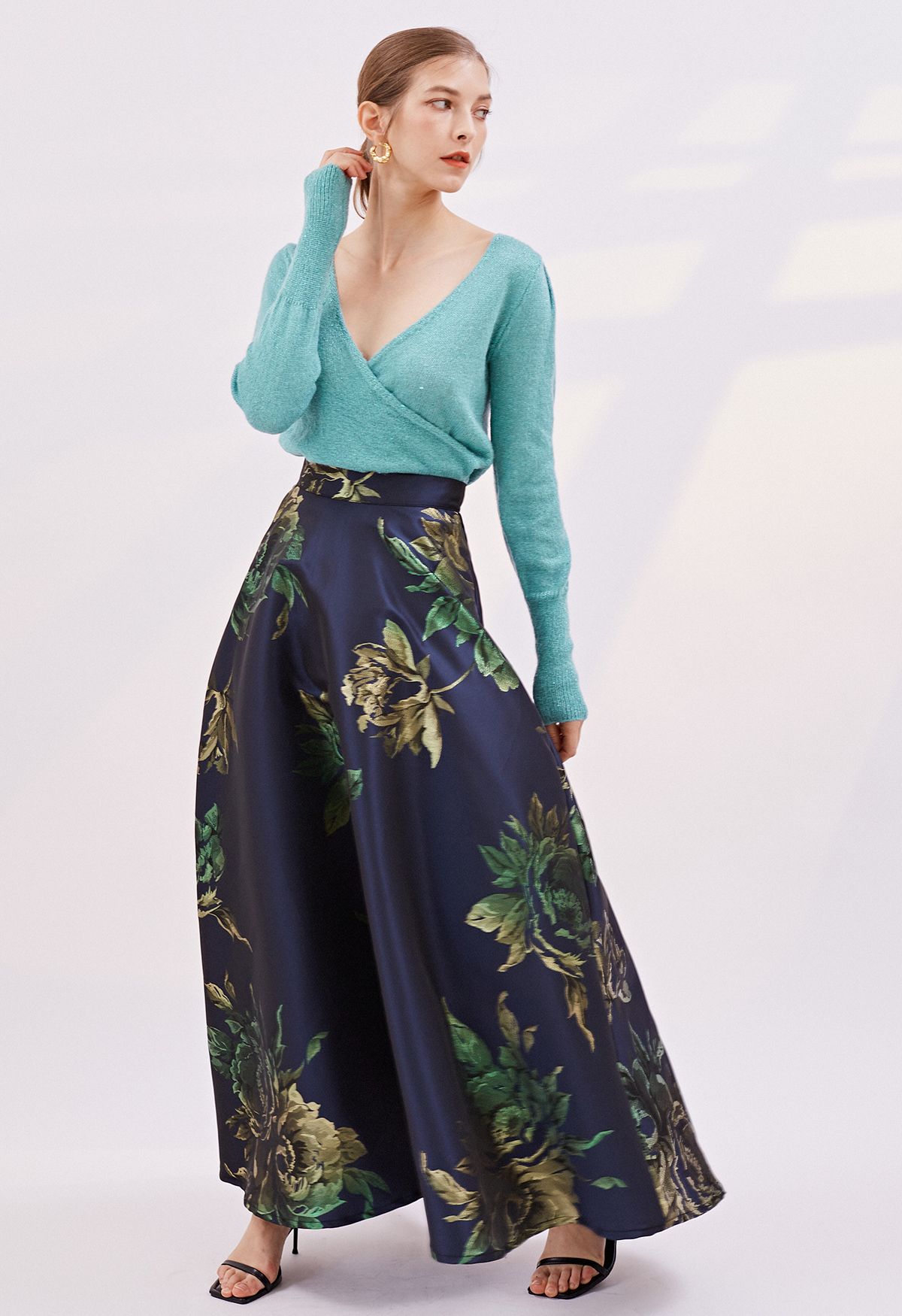 Falda larga de jacquard con peonías brillantes en azul marino - Retro,  Indie and Unique Fashion