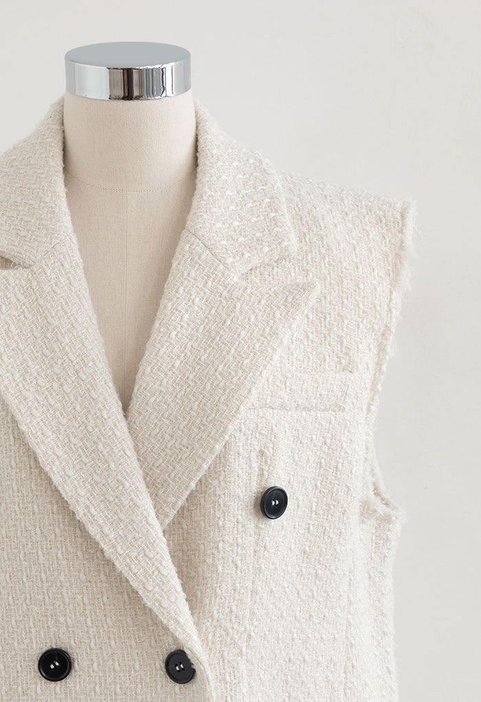 Chaleco de tweed con doble botonadura y bolsillo con solapa en marfil