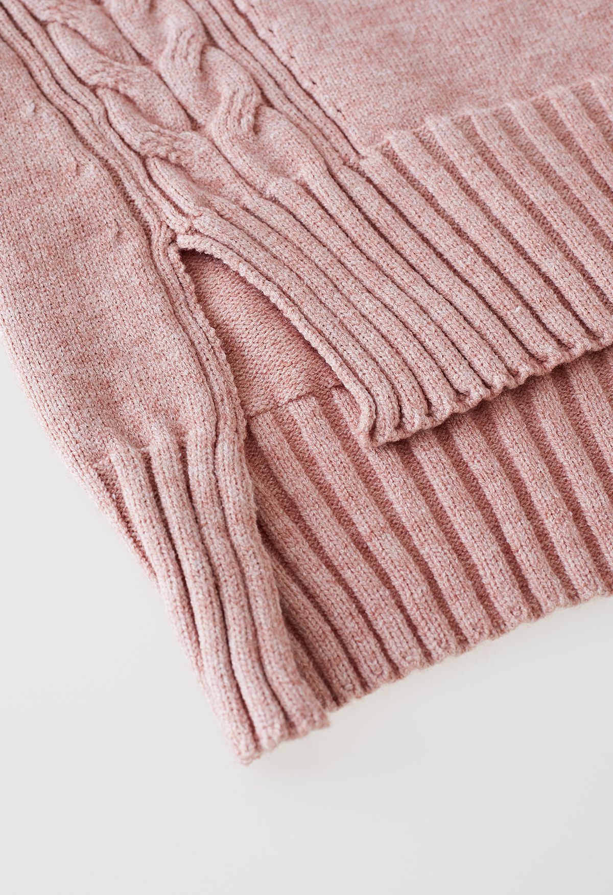 Conjunto de suéter de cuello alto con cuello alto y pantalones de punto en rosa
