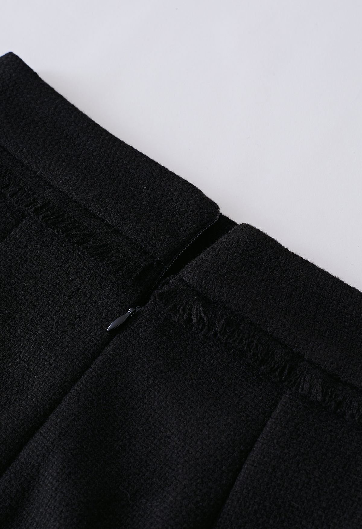 Minifalda Bud de tweed con ribete de flecos en negro