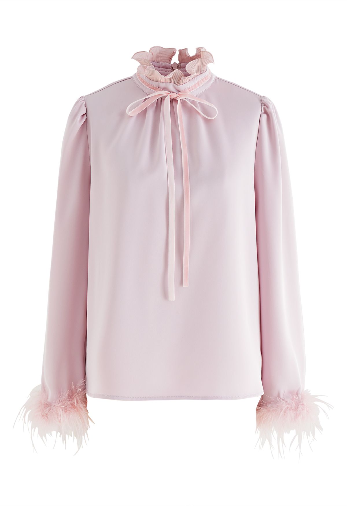 Camisa de raso con cuello de volantes y puños de plumas en rosa