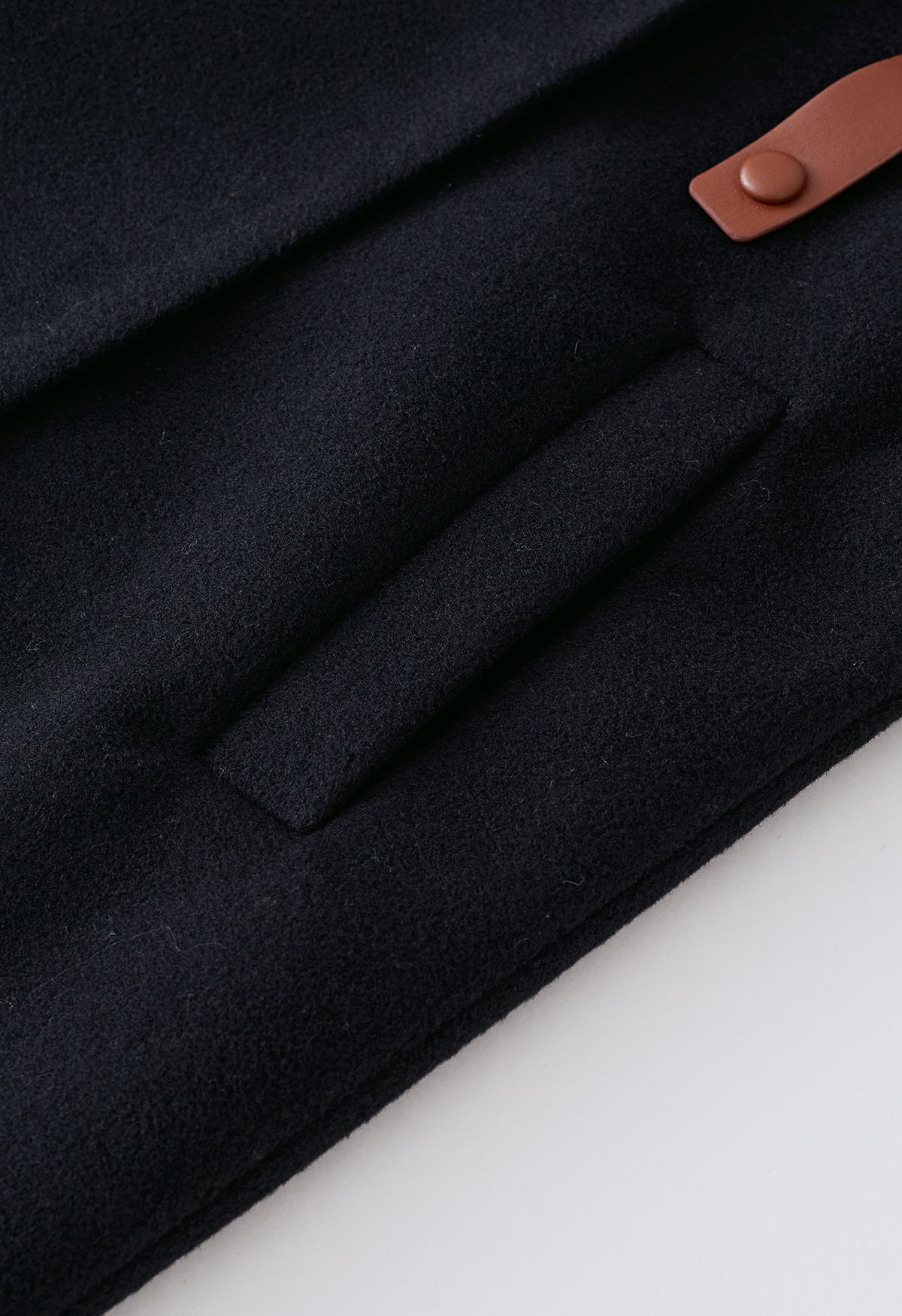 Abrigo largo de mezcla de lana con cinturón en negro