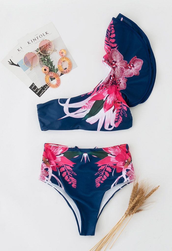 Manchuria Amado Recuerdo Conjunto de bikini de un solo hombro con volantes florales de Pinky en azul  marino - Retro, Indie and Unique Fashion
