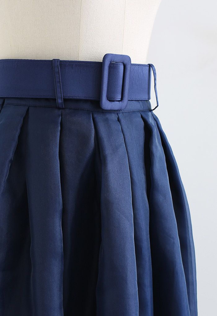 Falda midi plisada de Organdí suave en azul marino