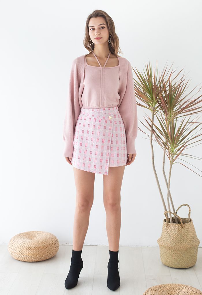 Minifalda de tweed con botones en forma de corazón y solapa delantera en rosa