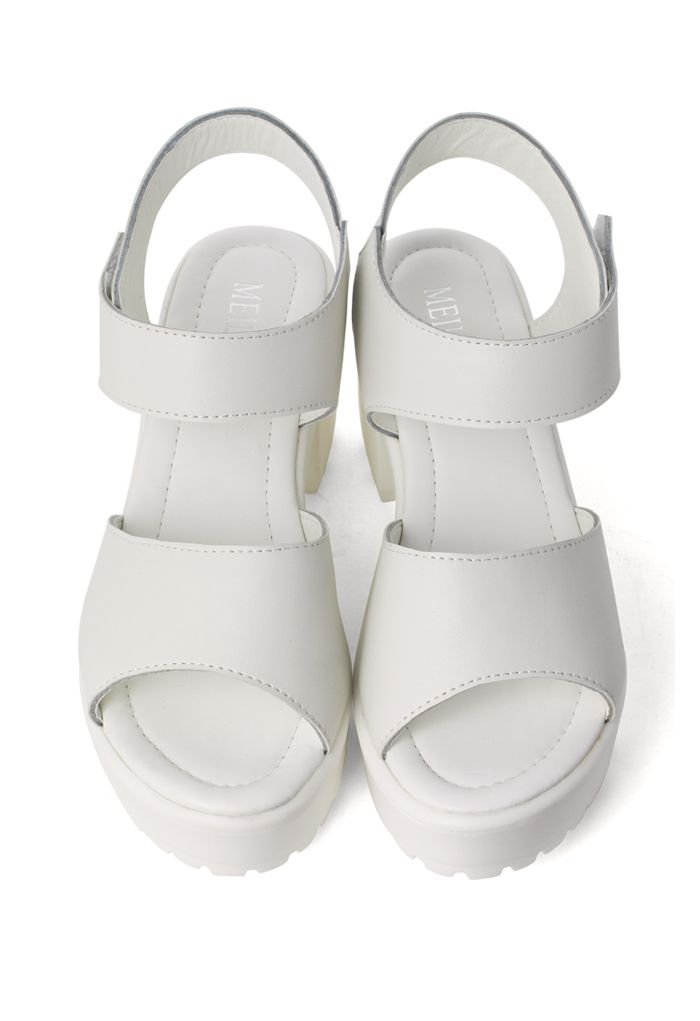Sandalias de Cuero Blancas con Tacón Grueso