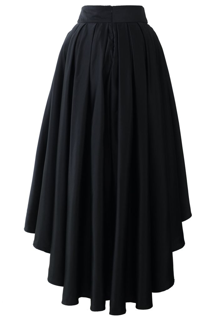 Falda Negra Asimétrica Estilo Cascada con Lazada