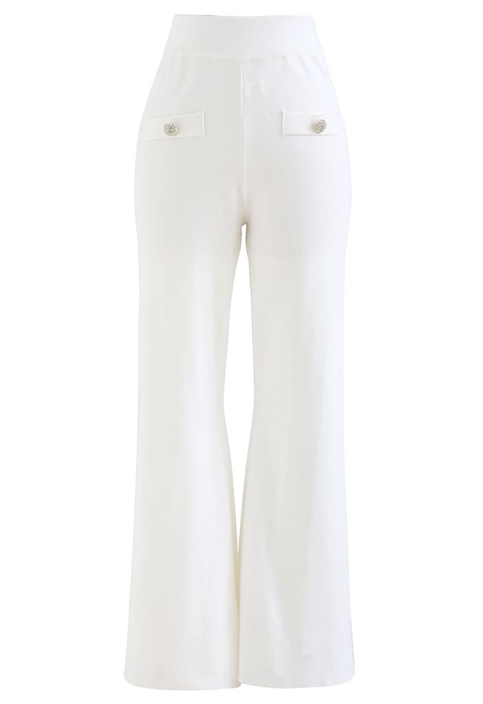 Pantalones de punto rectos con botones en blanco