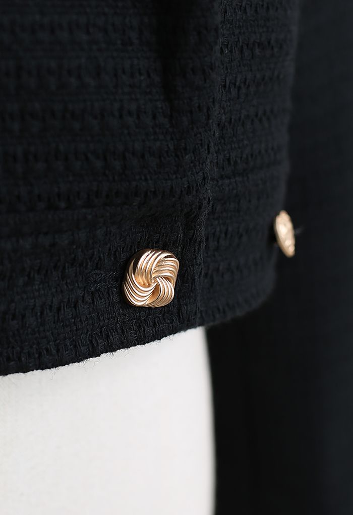 Blazer corto de tweed con botones característicos