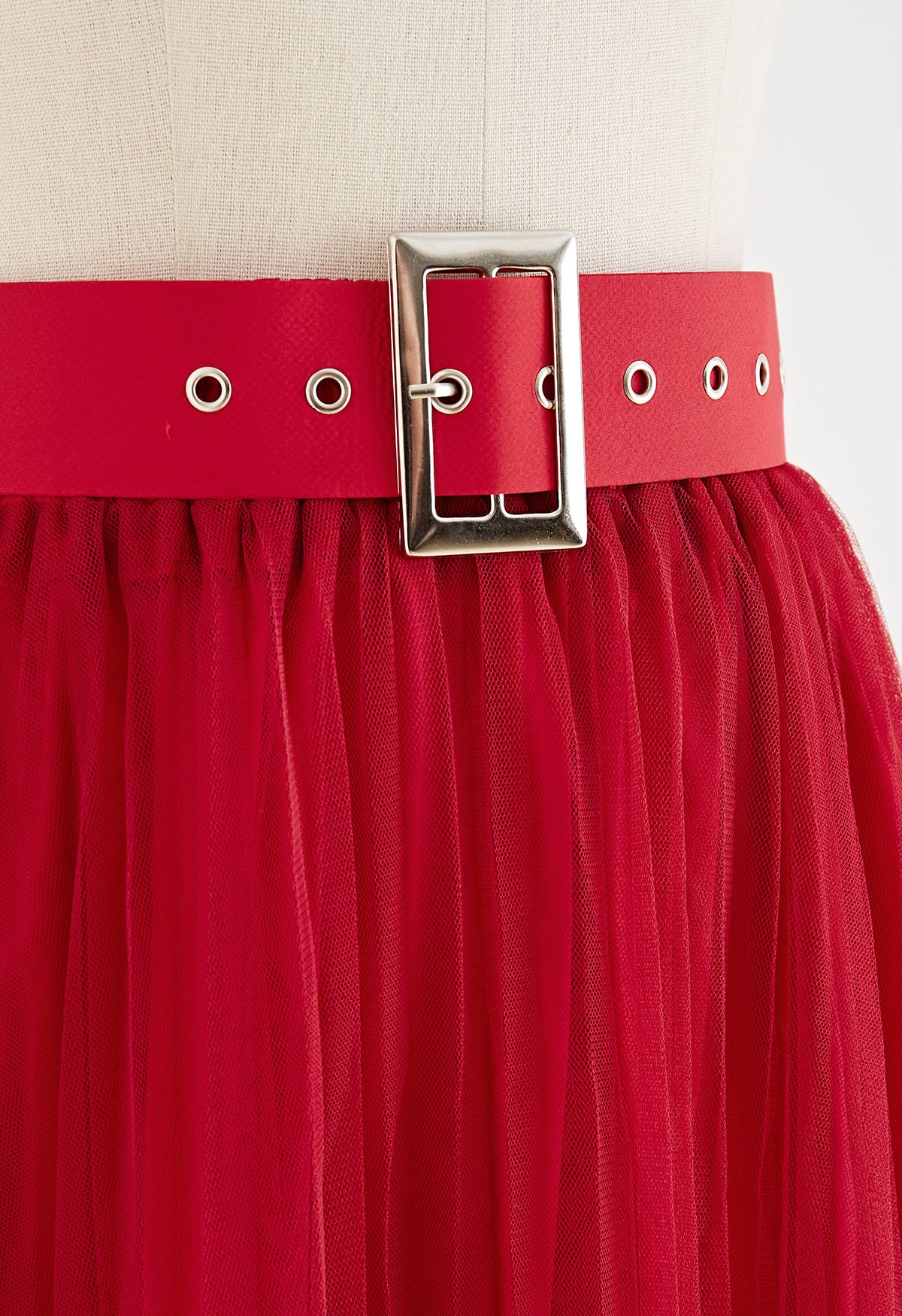 Falda midi de malla de doble capa con pliegues completos en burdeos