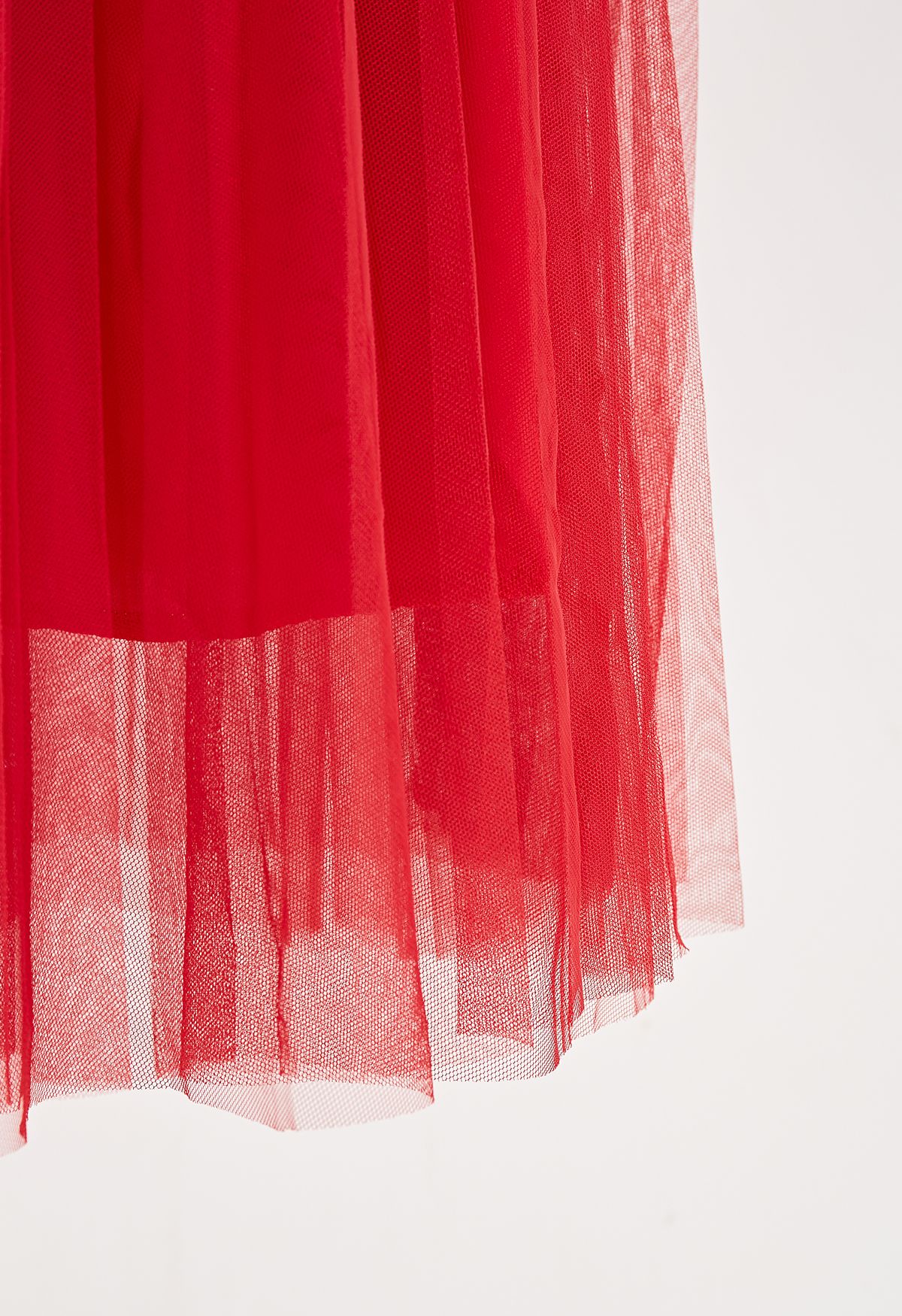 Falda midi de malla de doble capa con pliegues completos en burdeos