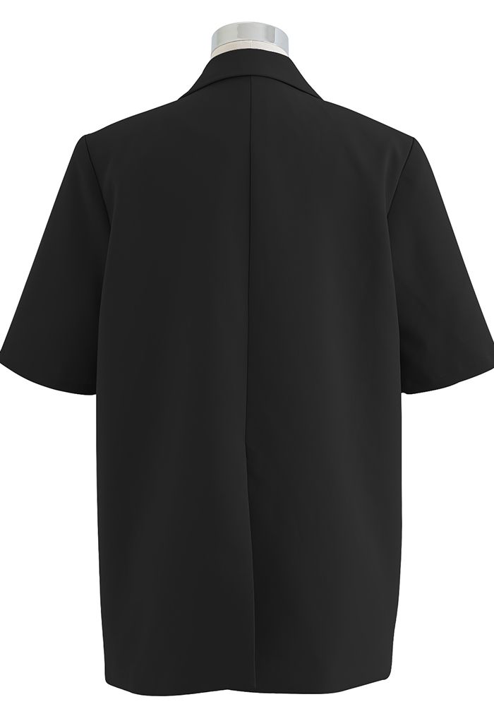 Blazer de manga corta con hombros acolchados con clase en negro