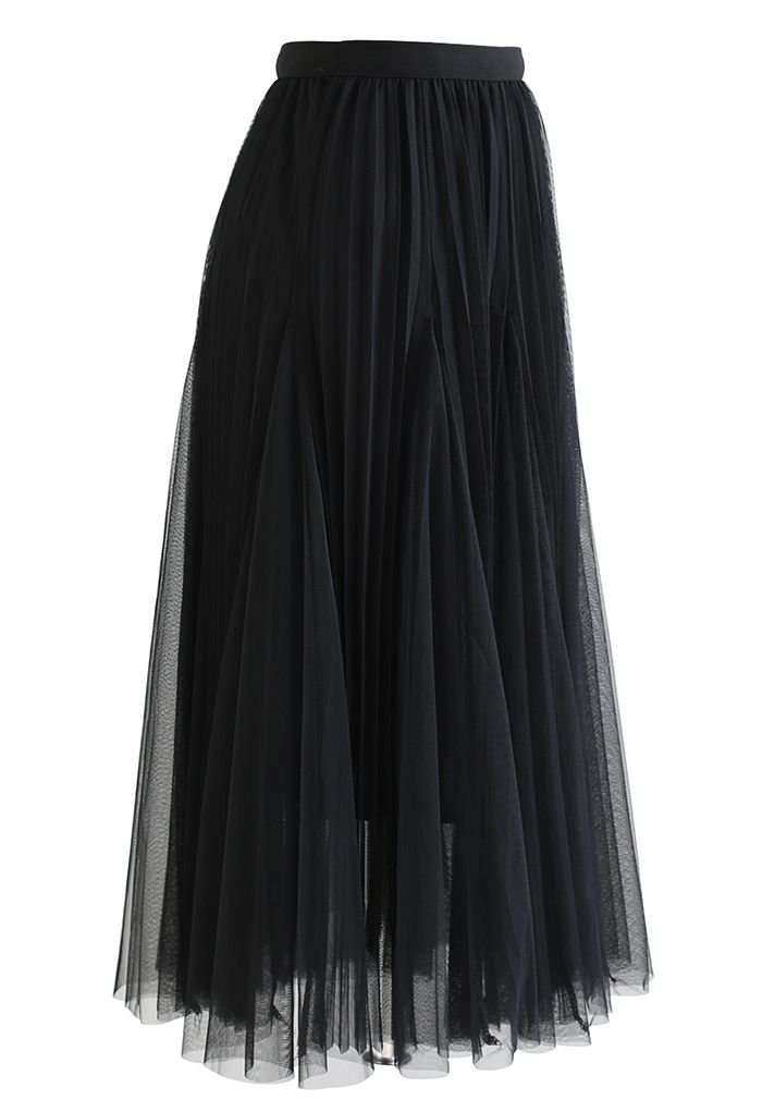 Falda larga de tul de malla con paneles plisados en negro