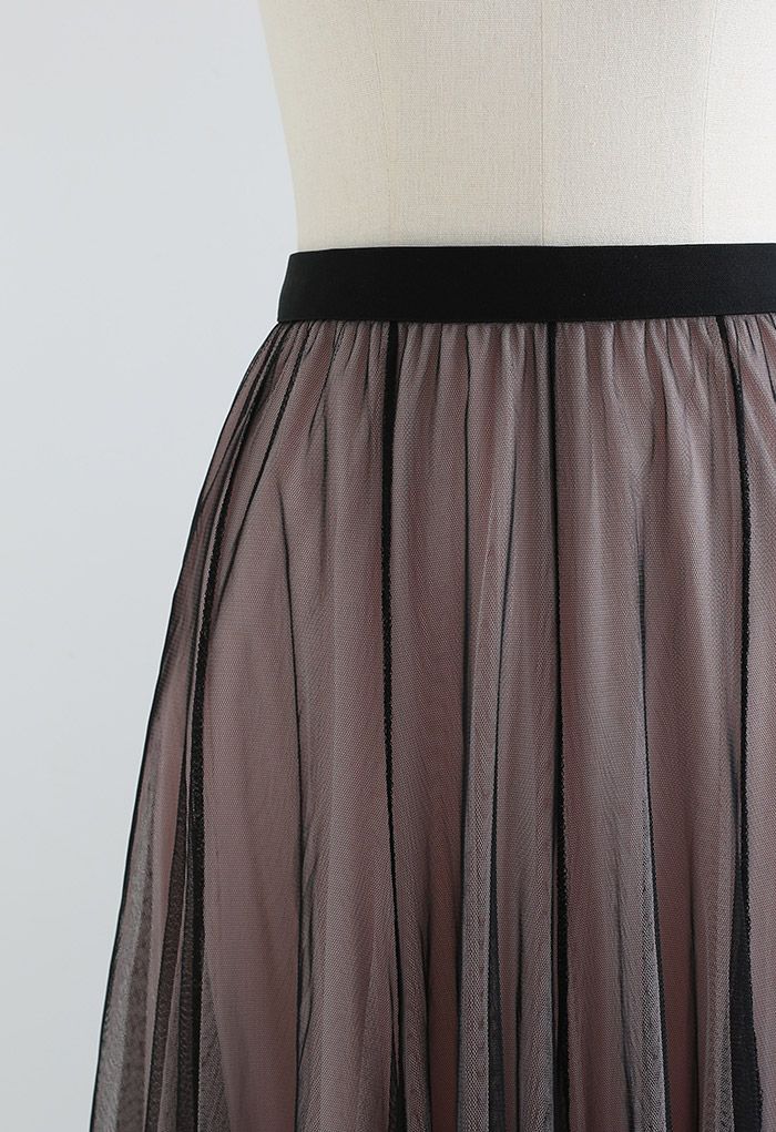 Falda larga de tul con paneles de colores mixtos en negro