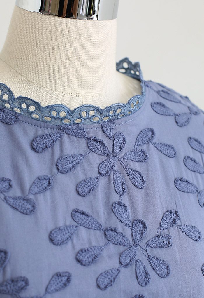 Top de algodón bordado con mangas abullonadas 3D Blossom en azul