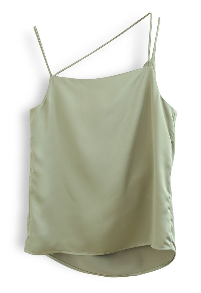 Camiseta sin mangas de satén con cuello vuelto y tres tiras en verde oliva