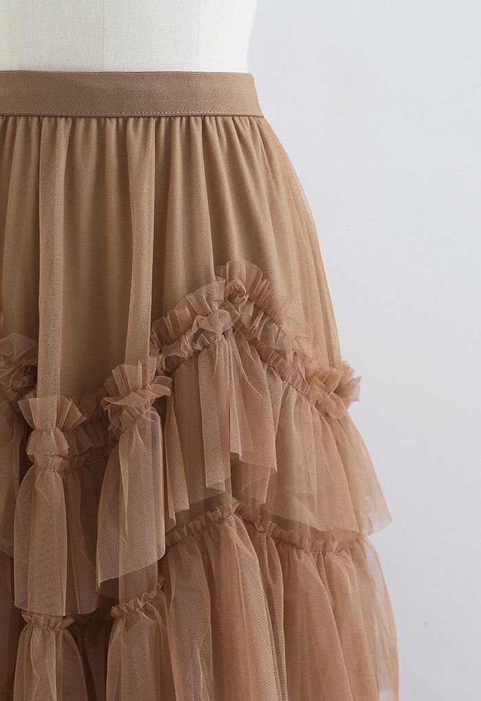 Exquisita falda de tul de malla con volantes escalonados en caramelo