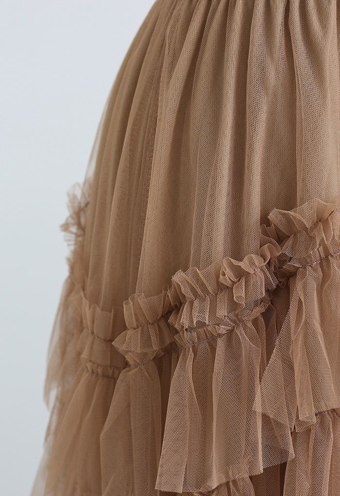 Exquisita falda de tul de malla con volantes escalonados en caramelo