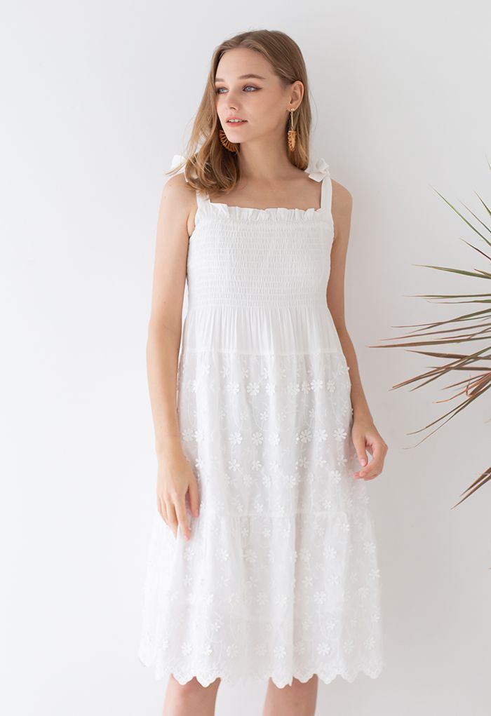 Vestido blanco con tirantes bordados 3D Floret