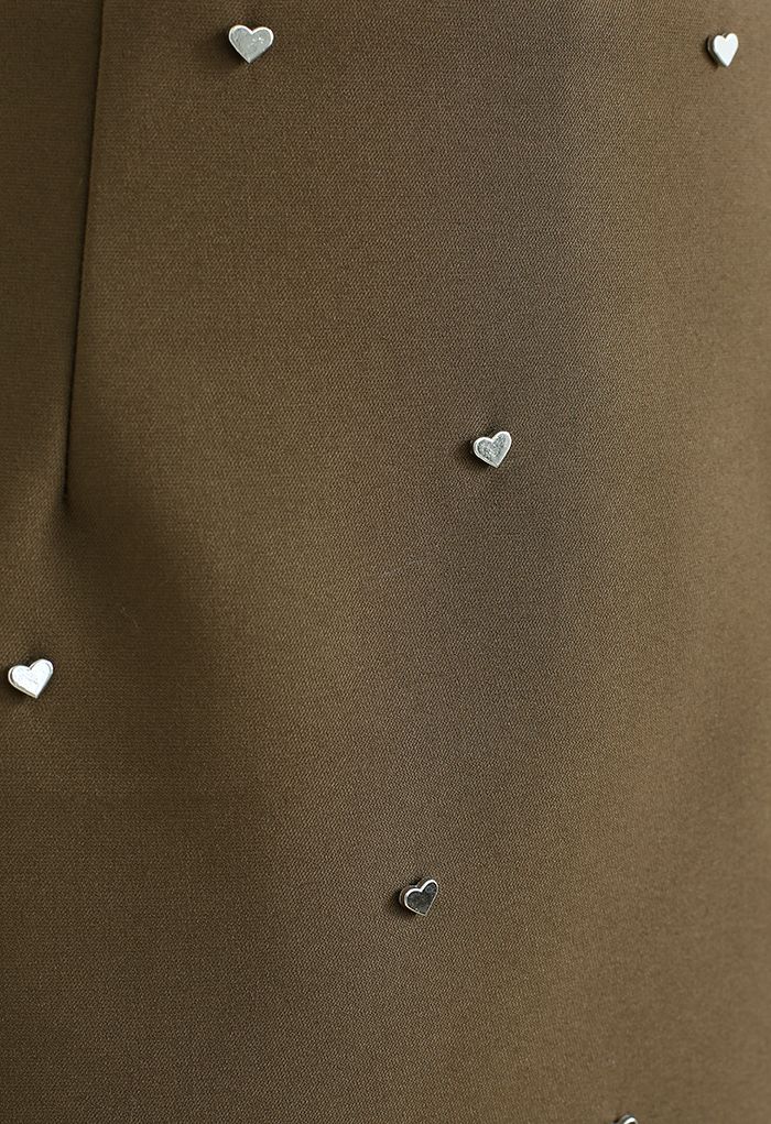 Minifalda Bud con adorno de corazón y tachuelas en marrón