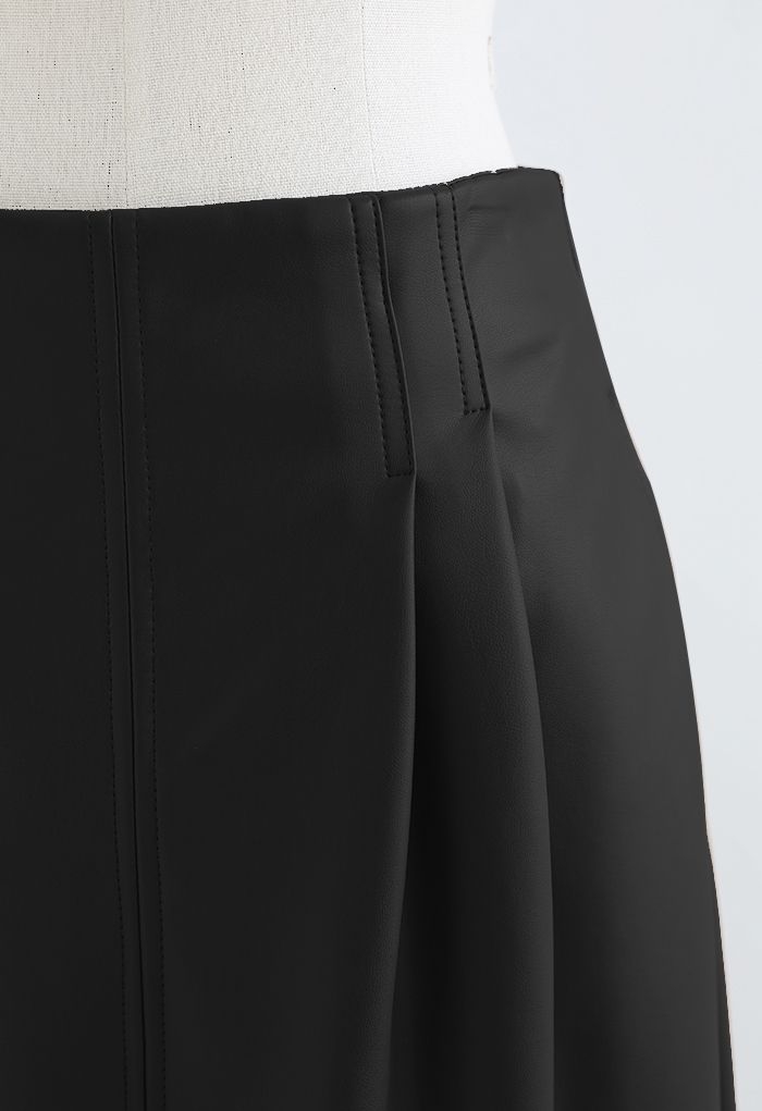 Falda midi de cuero sintético con abertura en el bajo en negro