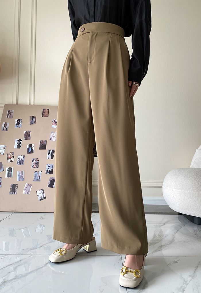 Pantalones de pierna ancha con bolsillo en la cintura con botones en tostado