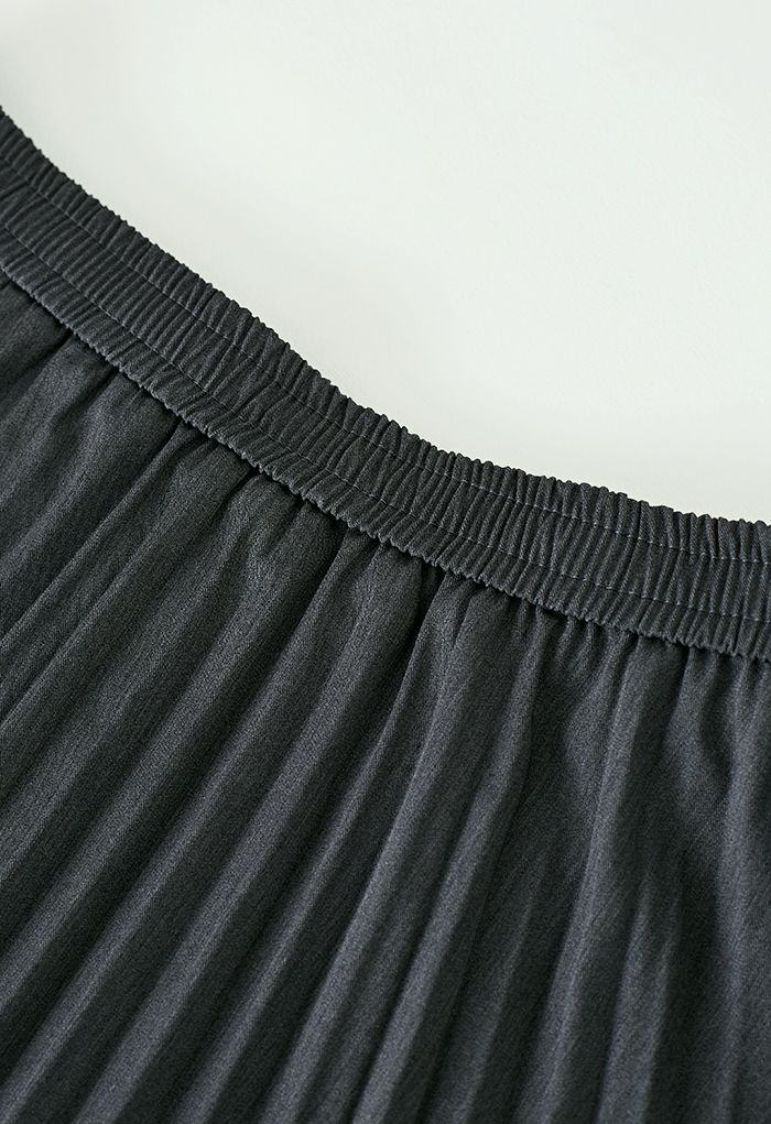 Falda midi plisada con paneles de organza asimétrica en humo