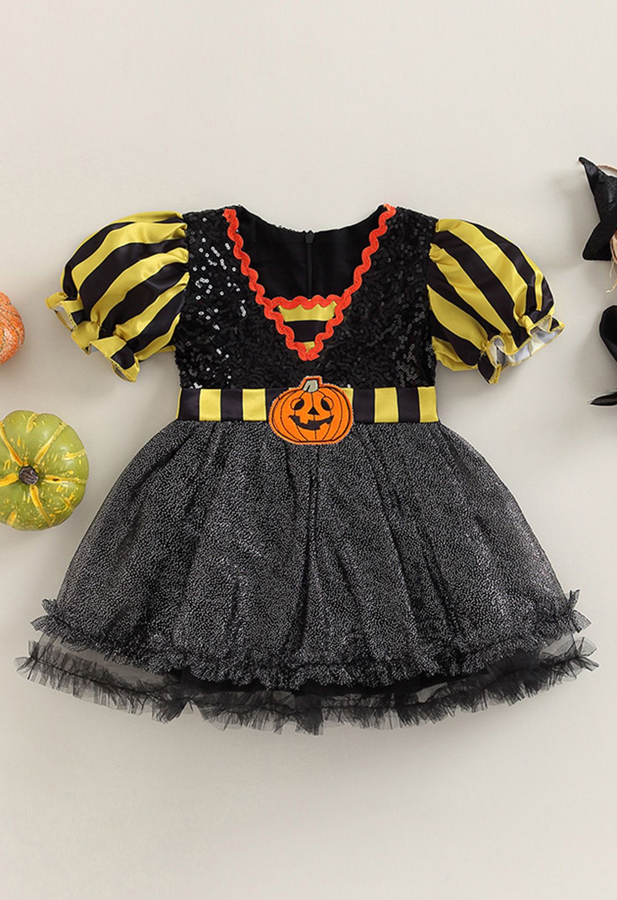 Vestido de disfraz de Halloween a rayas con parche de calabaza para niños